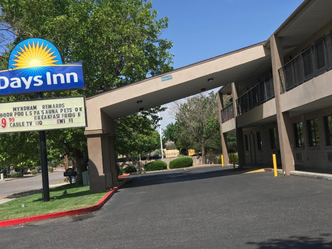 Days Inn By Wyndham Albuquerque West Esterno foto