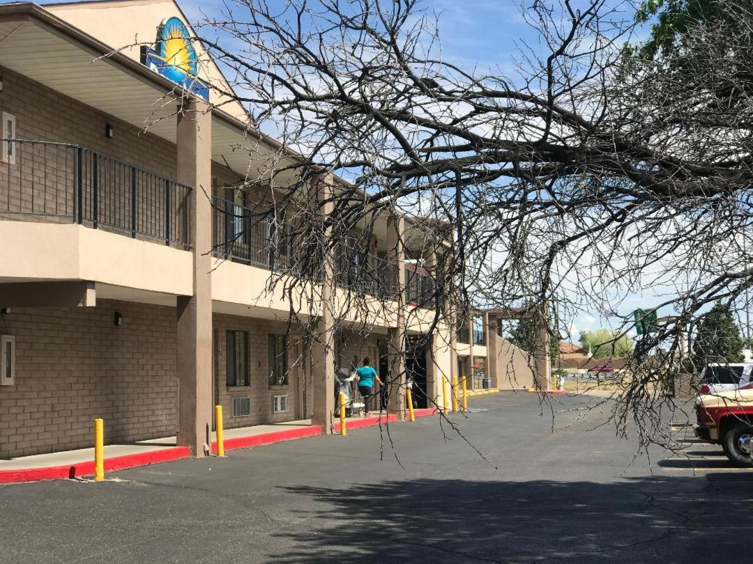 Days Inn By Wyndham Albuquerque West Esterno foto