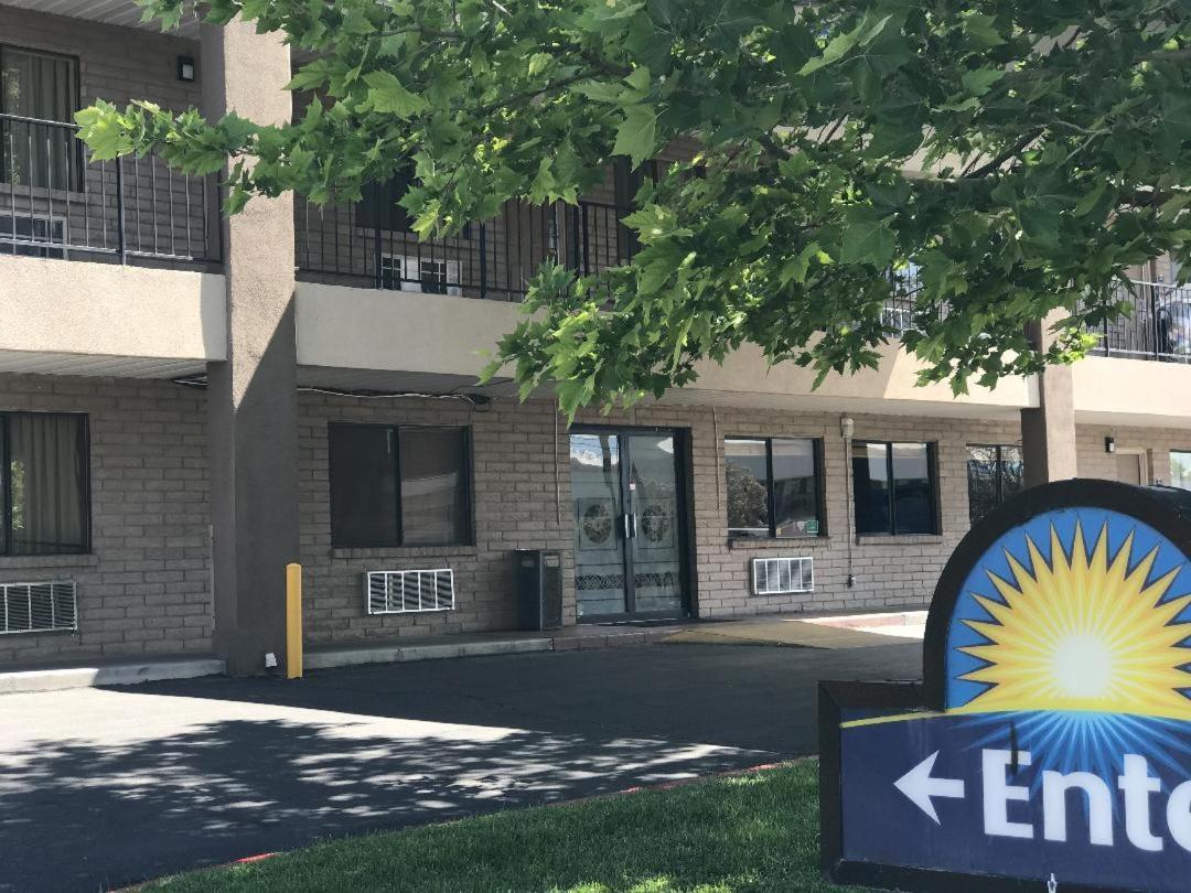 Days Inn By Wyndham Albuquerque West Esterno foto